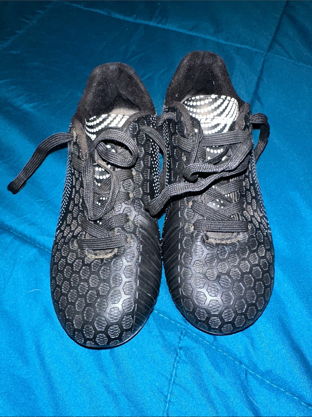 Kids Black Honeycomb Lace-Up Sneakers